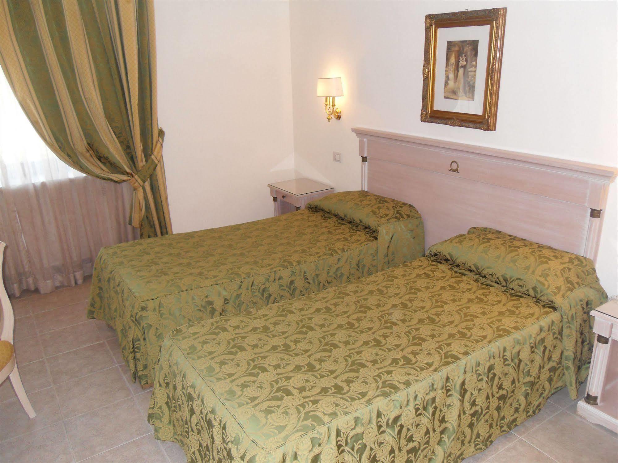 Mancini Park Hotel Roma Exterior foto