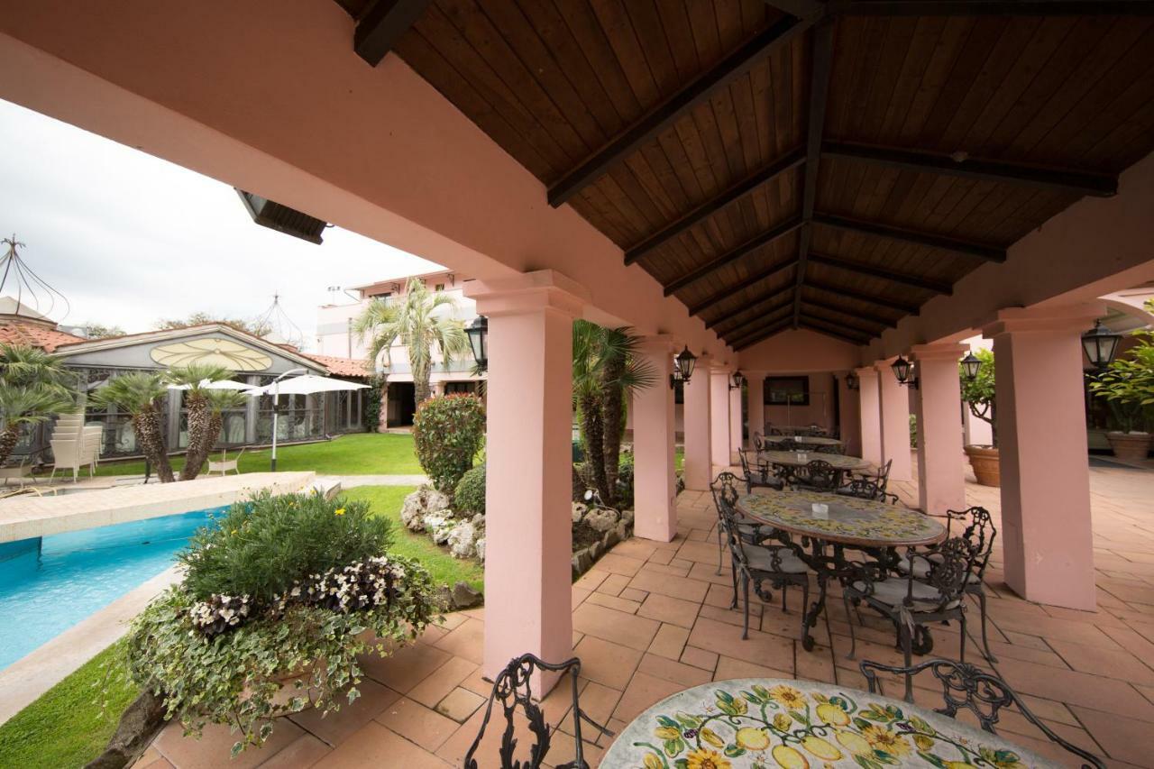 Mancini Park Hotel Roma Exterior foto